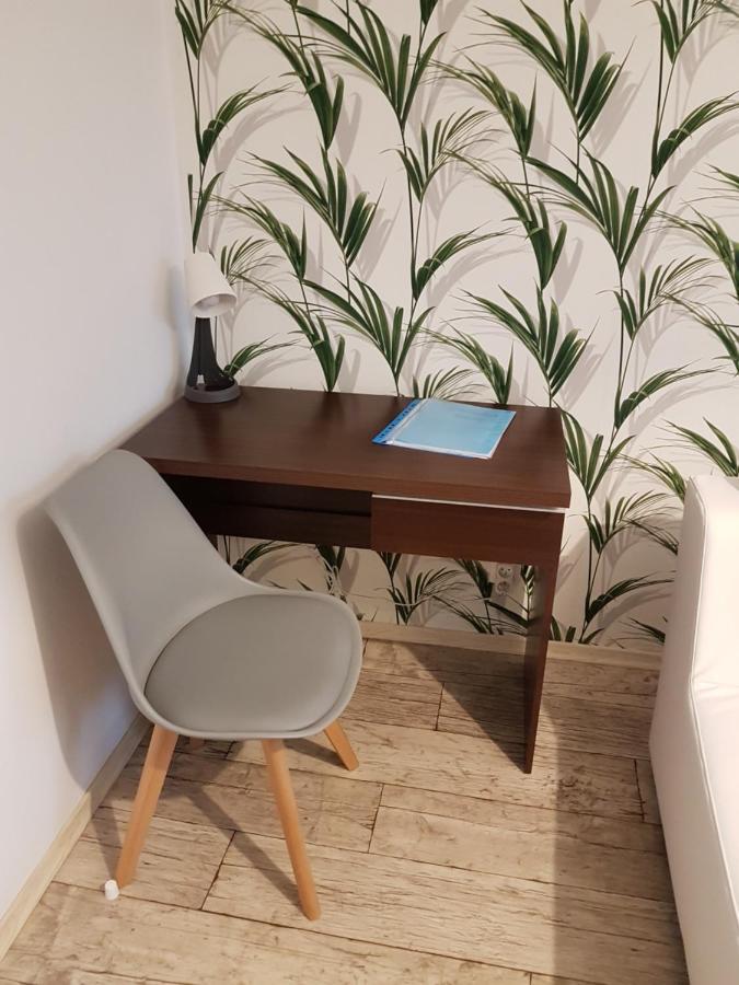 Apartament Angelo ซอสนอวีแยตส์ ภายนอก รูปภาพ