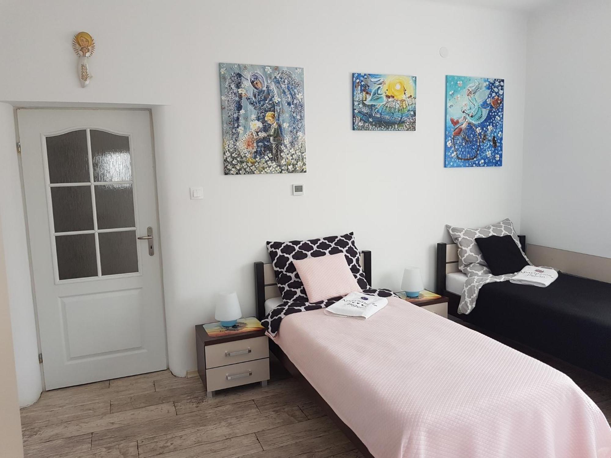 Apartament Angelo ซอสนอวีแยตส์ ภายนอก รูปภาพ