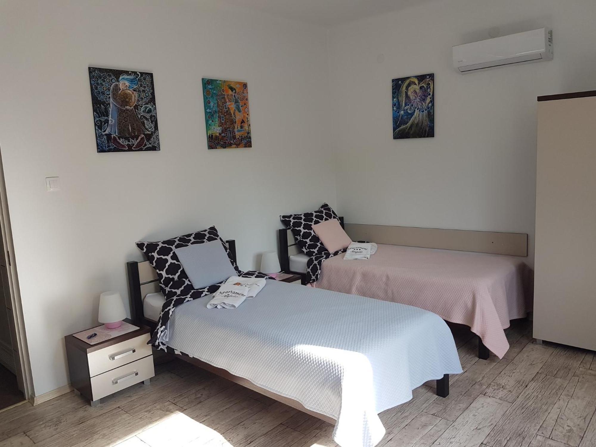 Apartament Angelo ซอสนอวีแยตส์ ภายนอก รูปภาพ