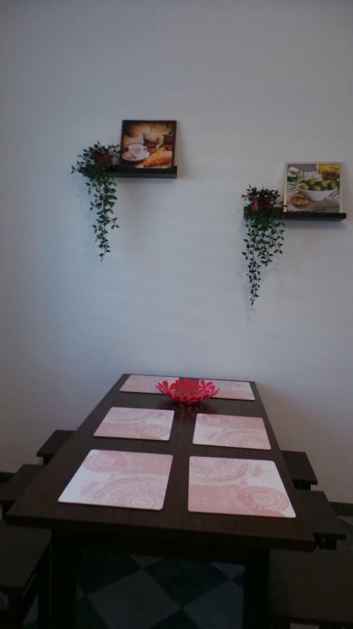 Apartament Angelo ซอสนอวีแยตส์ ภายนอก รูปภาพ
