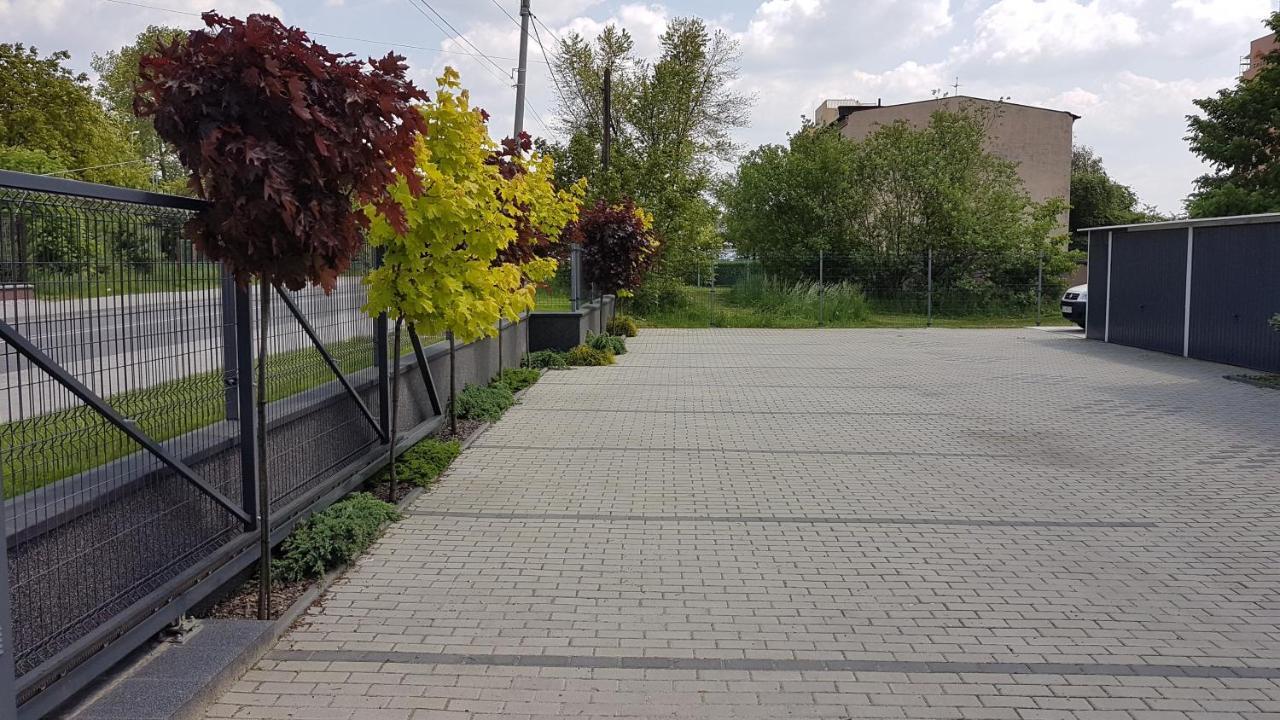 Apartament Angelo ซอสนอวีแยตส์ ภายนอก รูปภาพ